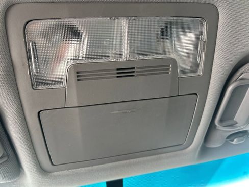 Used 2016 Toyota Camry SE image 15