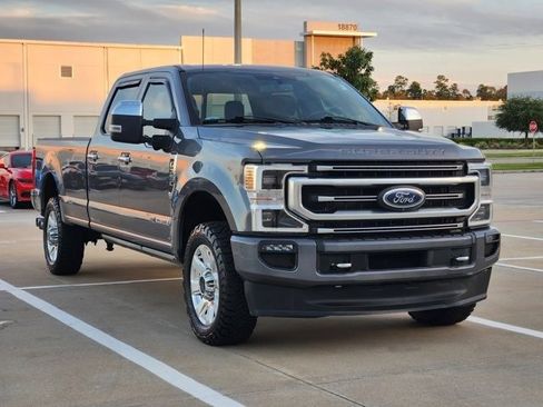 Used 2021 Ford F350 Platinum image 3