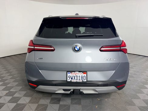 Used 2025 BMW X3 xDrive30i w/ Premium Package AWD/4WD image 4