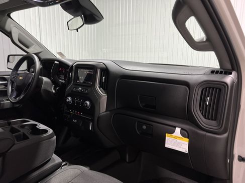 New 2026 Chevrolet Silverado 1500 Custom w/ LPO, Dark Essentials Package image 27