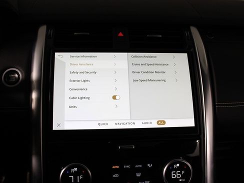 Used 2022 Land Rover Discovery S R-Dynamic image 19