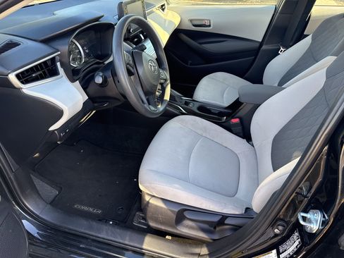 Used 2022 Toyota Corolla LE image 16