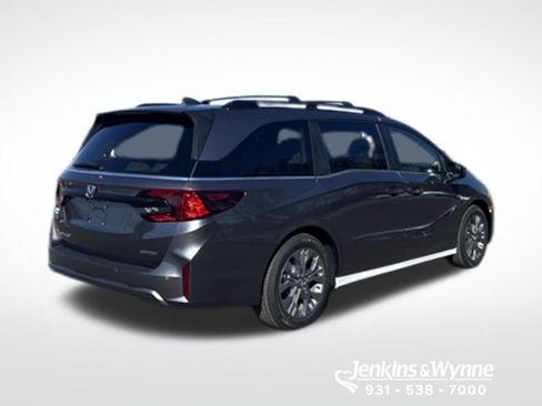 New 2026 Honda Odyssey Touring image 3