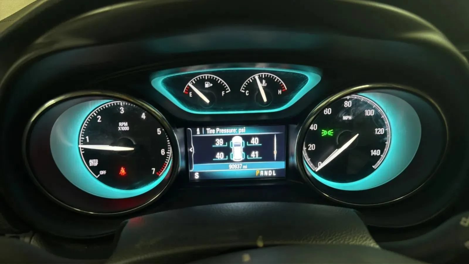 Used 2017 Buick Envision Essence FWD image 11