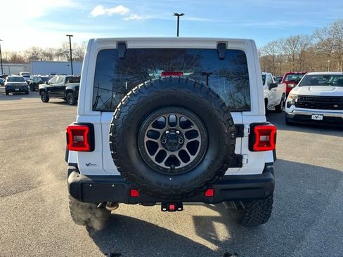 Used 2023 Jeep Wrangler Unlimited Rubicon 392 w/ Xtreme Recon 35" Tire Package AWD/4WD image 7