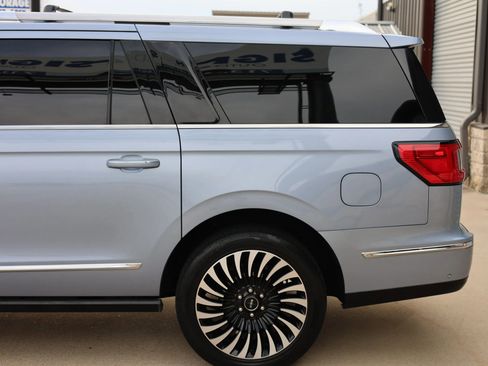 Used 2020 Lincoln Navigator L Black Label w/ Cargo Convenience Package image 11