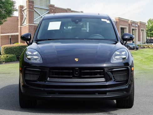Used 2023 Porsche Macan S AWD/4WD image 2