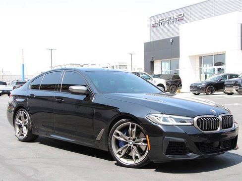 Used 2023 BMW M550i xDrive AWD/4WD image 51