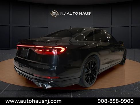 Used 2022 Audi S8 w/ S8 Executive Package AWD/4WD image 7