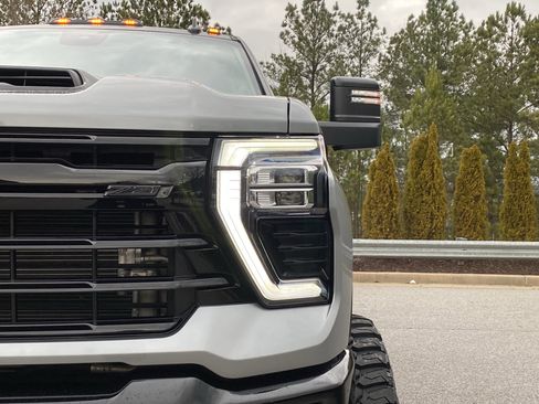 Used 2025 Chevrolet Silverado 2500 LTZ w/ Trail Boss Package image 50