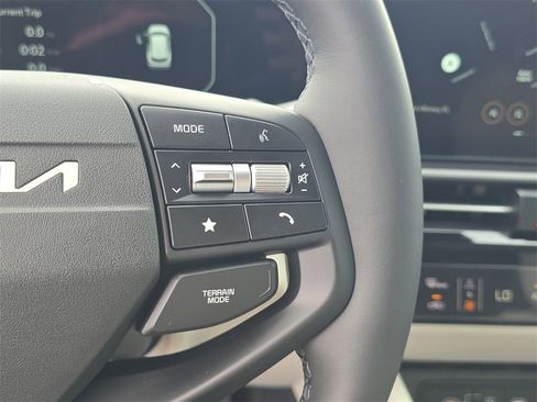 New 2026 Kia Sportage SX image 32