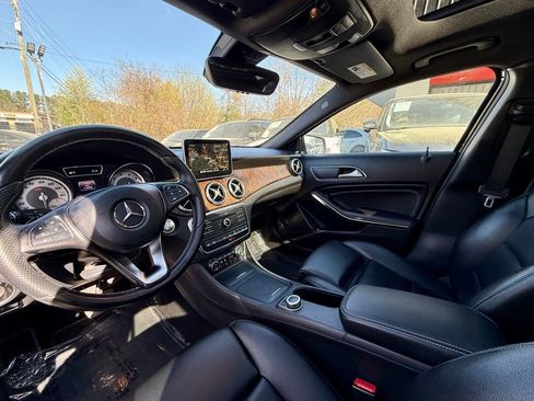 Used 2016 Mercedes-Benz GLA 250 4MATIC image 17