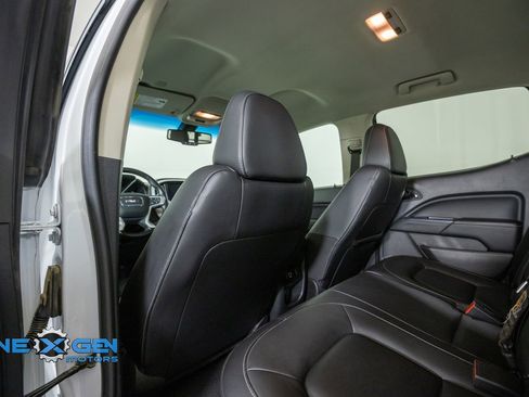 Used 2022 GMC Canyon Elevation w/ Elevation Premium Package AWD/4WD image 26