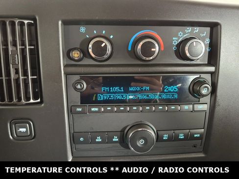 Used 2021 Chevrolet Express 2500 w/ Enhanced Convenience Package image 17