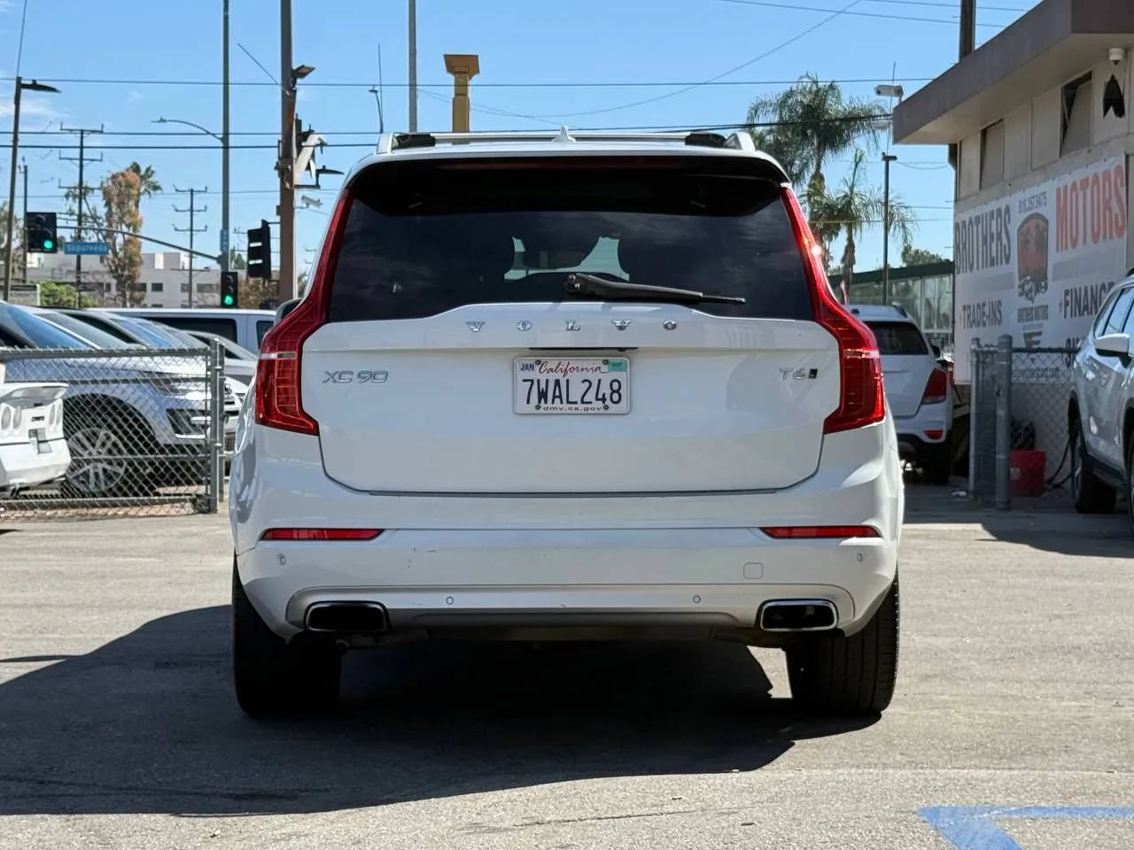 Used 2017 Volvo XC90 T6 Momentum w/ Vision Package AWD/4WD image 20