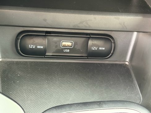 Certified 2024 Kia Soul LX w/ Option Group 015 FWD image 25
