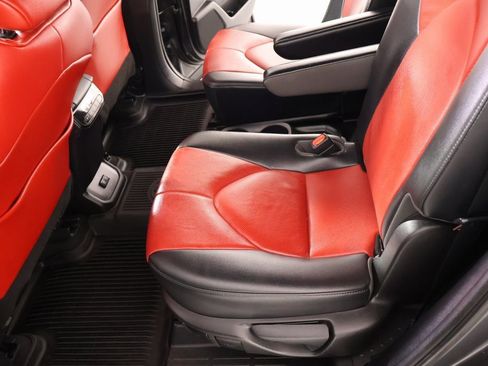 Used 2021 Toyota Highlander XSE image 12