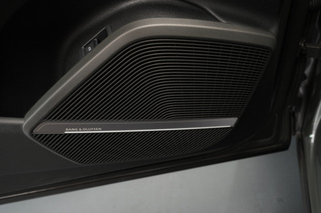 Used 2023 Audi SQ5 Prestige w/ Prestige Package AWD/4WD image 27