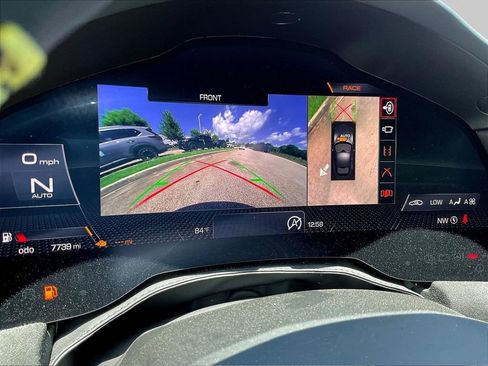 Used 2023 Ferrari Roma RWD image 17