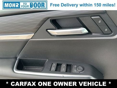 Used 2025 GMC Acadia Elevation image 25