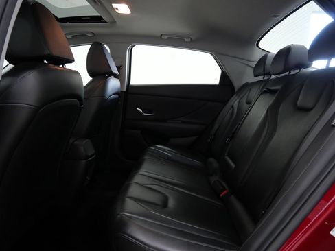 Used 2024 Hyundai Elantra Limited FWD image 24