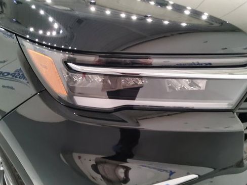 Used 2025 Honda Pilot Elite image 8