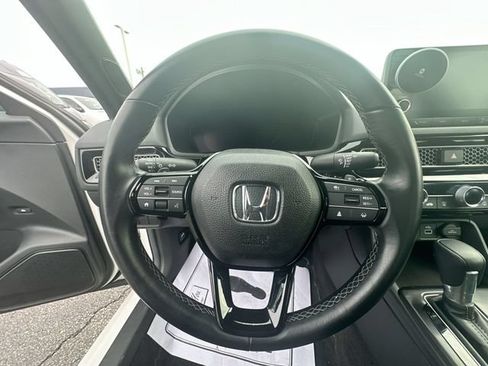 Used 2024 Honda Civic Sport image 16