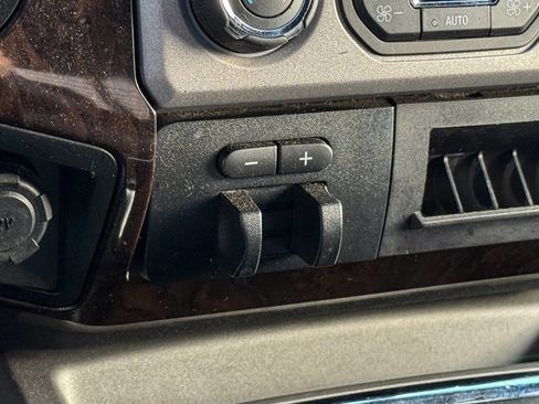 Used 2015 Ford F350 Platinum image 29