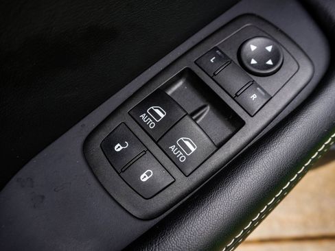 Used 2023 Dodge Challenger SRT Hellcat image 28