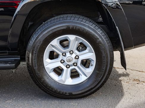 Used 2018 Toyota 4Runner SR5 Premium image 27