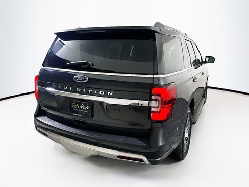 Used 2024 Ford Expedition Limited image 9