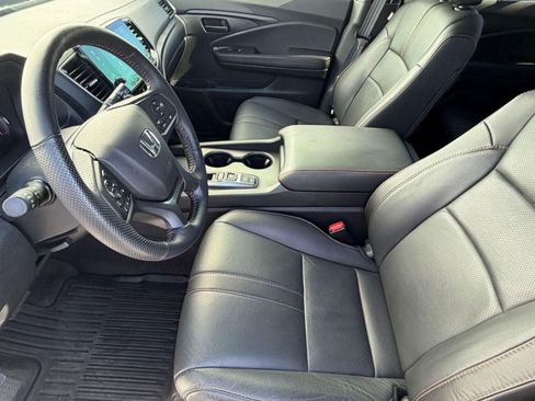 Used 2024 Honda Passport TrailSport image 22