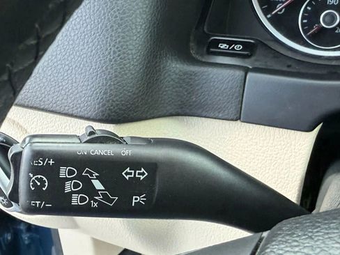 Used 2017 Volkswagen Tiguan S image 25