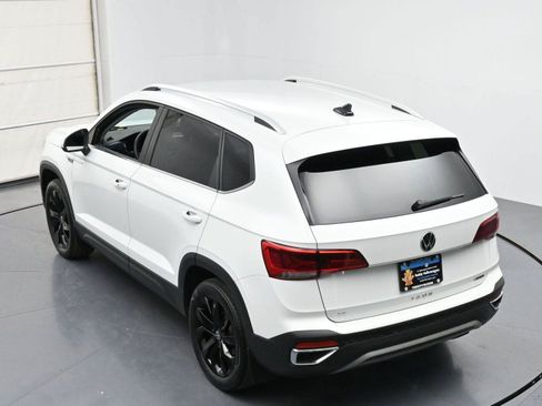 Used 2022 Volkswagen Taos SE AWD/4WD image 34