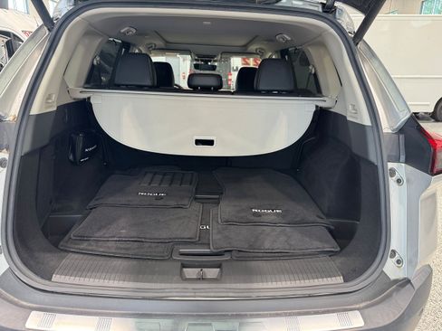 Used 2022 Nissan Rogue SL w/ SL Premium Package AWD/4WD image 9