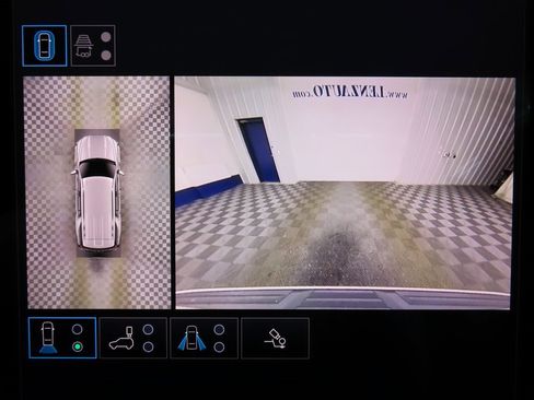 Used 2025 GMC Yukon Denali image 17