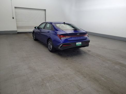 Used 2024 Hyundai Elantra SEL FWD image 5