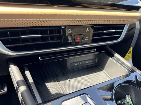 New 2026 Volkswagen Atlas Cross Sport SEL R-Line image 22