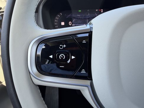 New 2026 Volvo XC90 B5 Ultra image 29