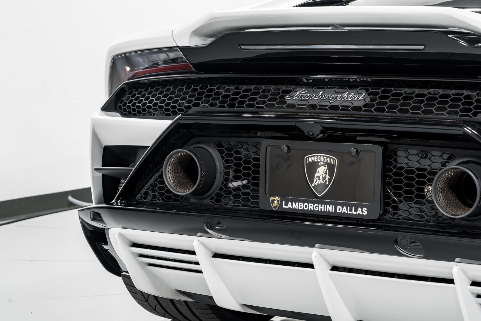 Used 2022 Lamborghini Huracan EVO AWD/4WD image 50