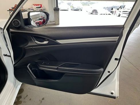 Used 2020 Honda Civic Sport image 12