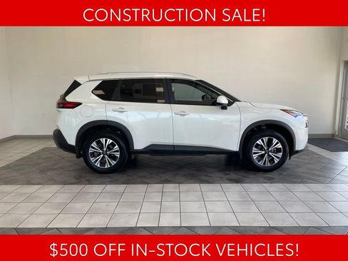 Used 2023 Nissan Rogue SV w/ SV Premium B Package AWD/4WD image 5