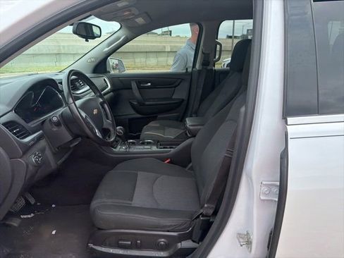 Used 2016 Chevrolet Traverse LT FWD image 5