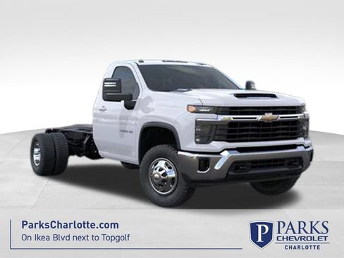 New 2026 Chevrolet Silverado 3500 LT w/ Ambulance/Fire/Rescue Package AWD/4WD image 1