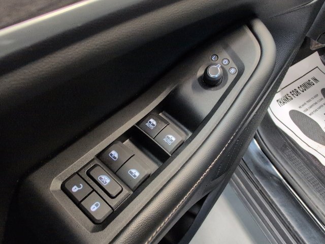 Used 2024 Jeep Grand Cherokee Limited w/ Luxury Tech Group II AWD/4WD image 16