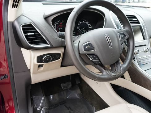 Used 2016 Lincoln MKX Reserve w/ Technology Package image 12