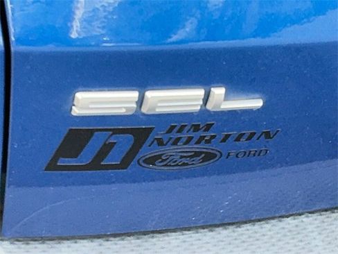 Used 2022 Ford Escape SEL image 10