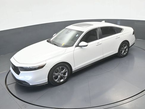 Used 2024 Honda Accord EX image 46