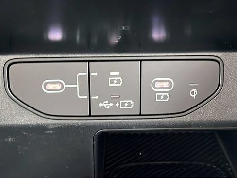Used 2025 Kia Sorento S w/ Panoramic Sunroof Package FWD image 22