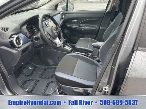 Used 2025 Nissan Versa SV w/ Trunk Package FWD image 16